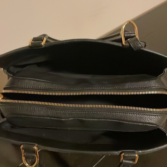 Beautiful Authentic  Louis Vuitton Empriente Vosges handbag! - Picture 3 of 5